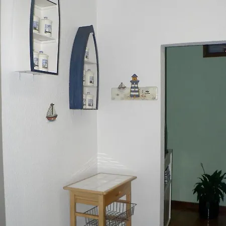 With One Bedroom In Funchal With Wonderful Sea View Balcony And Wifi 750 M From The Beach * Funchal (Madeira)