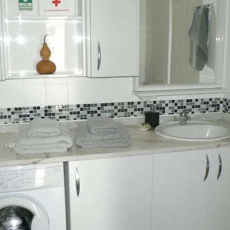 Apartment With One Bedroom In Funchal With Wonderful Sea View Balcony And Wifi 750 M From The Beach