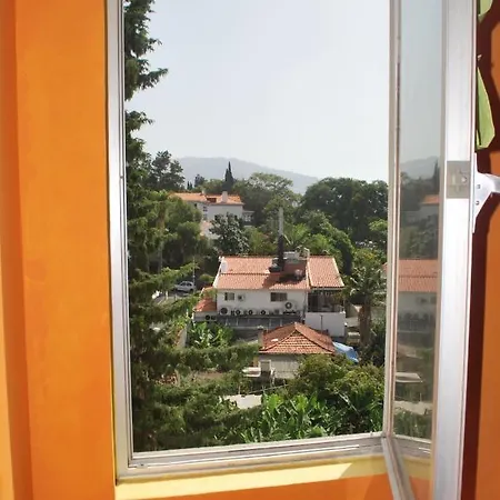 Apartment With One Bedroom In Funchal With Wonderful Sea View Balcony And Wifi 750 M From The Beach *