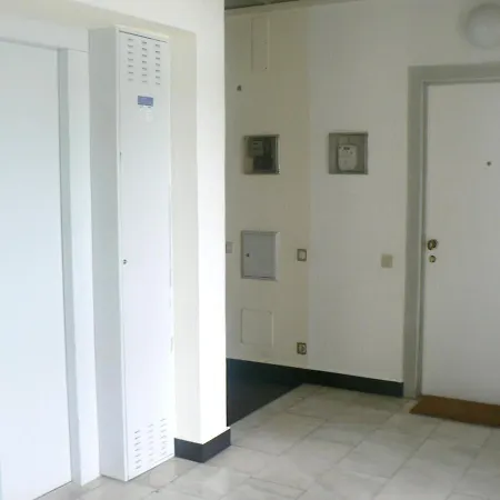With One Bedroom In Funchal With Wonderful Sea View Balcony And Wifi 750 M From The Beach Funchal (Madeira)